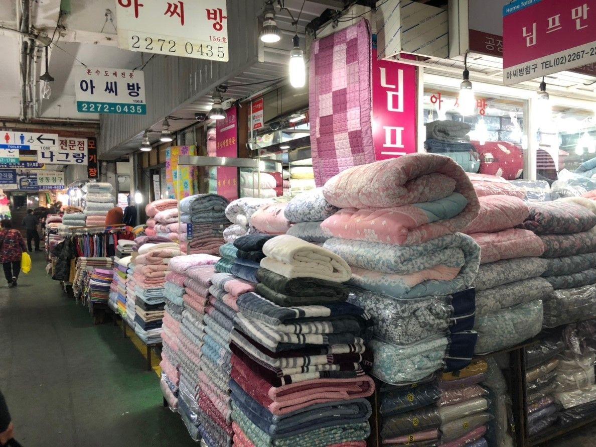 Get Korean bedding at great price! Visit popular 169 MIDO to get Korean quilts